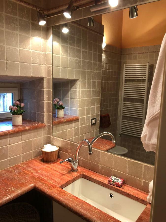 Storico Loft Nel Cuore Di לוקה מראה חיצוני תמונה